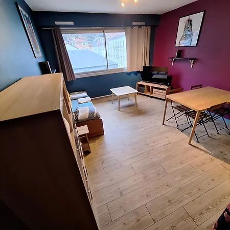 Grenoble: Jardin De Ville...