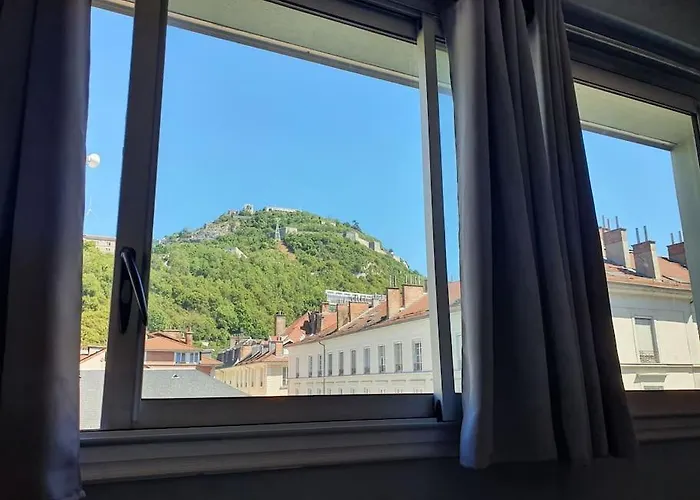 Grenoble: Jardin De Ville... *